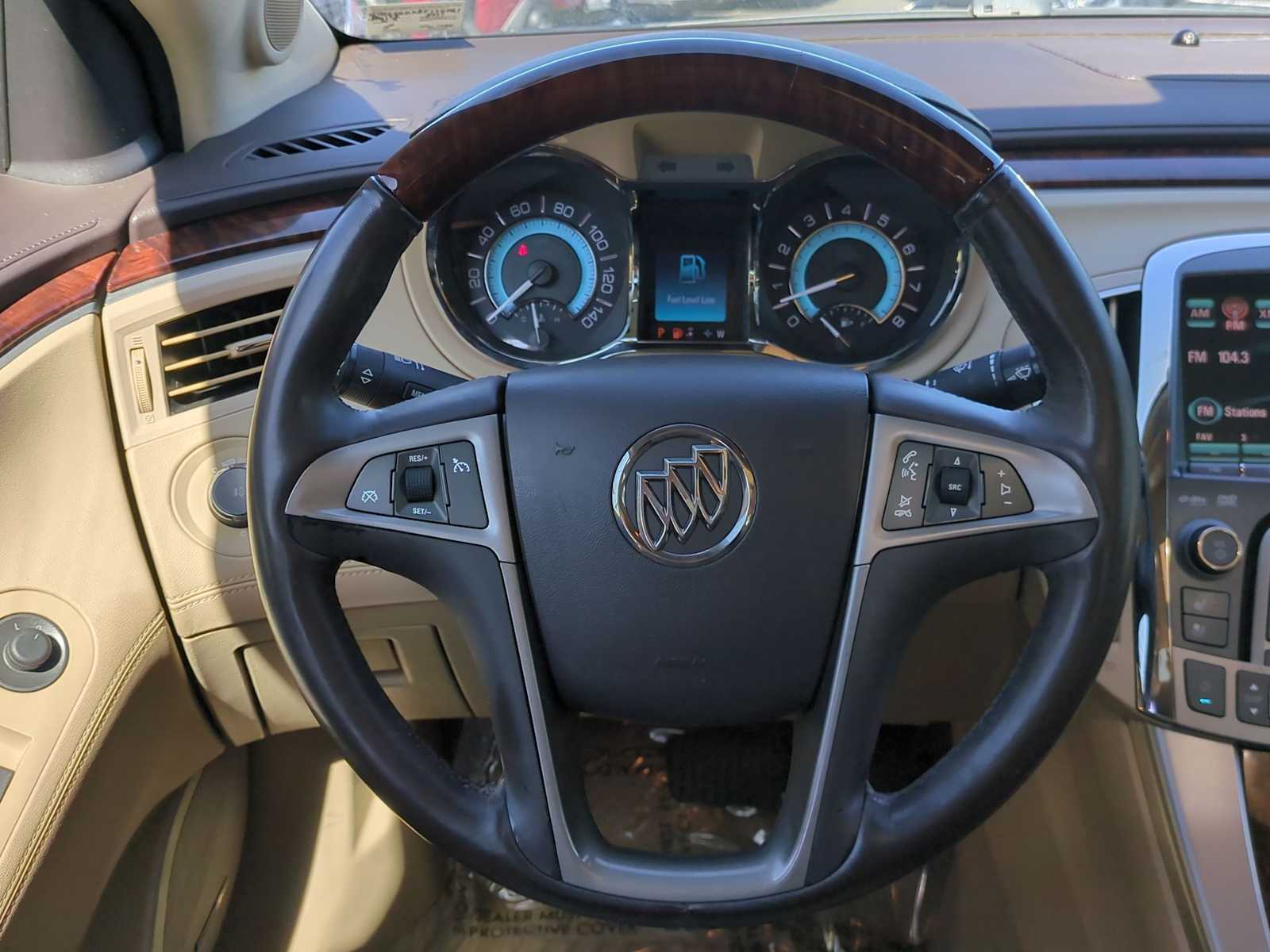 2011 Buick LaCrosse CXS 18