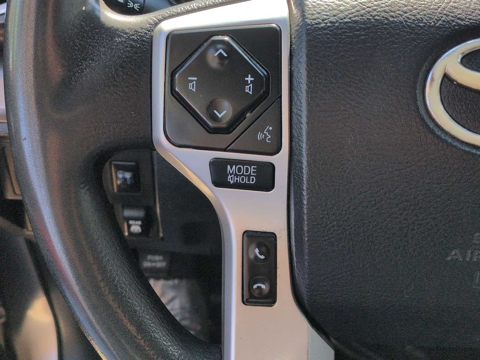 Thumbnail: 2020 Toyota Tundra - 24