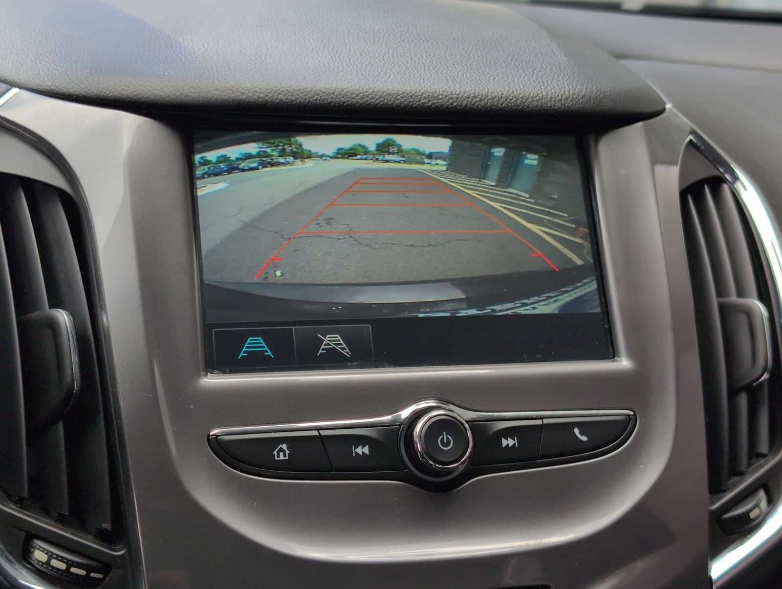 Thumbnail: 2017 Chevrolet Cruze - 28