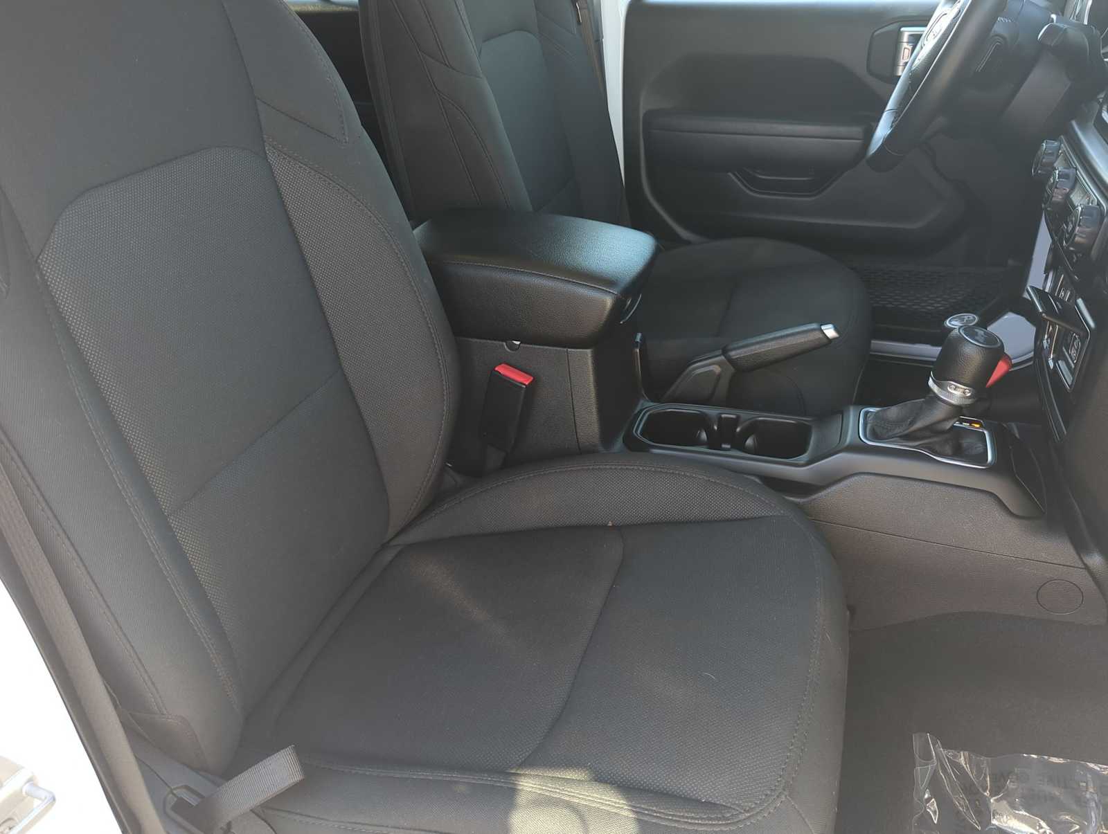 Thumbnail: 2023 Jeep Wrangler - 21