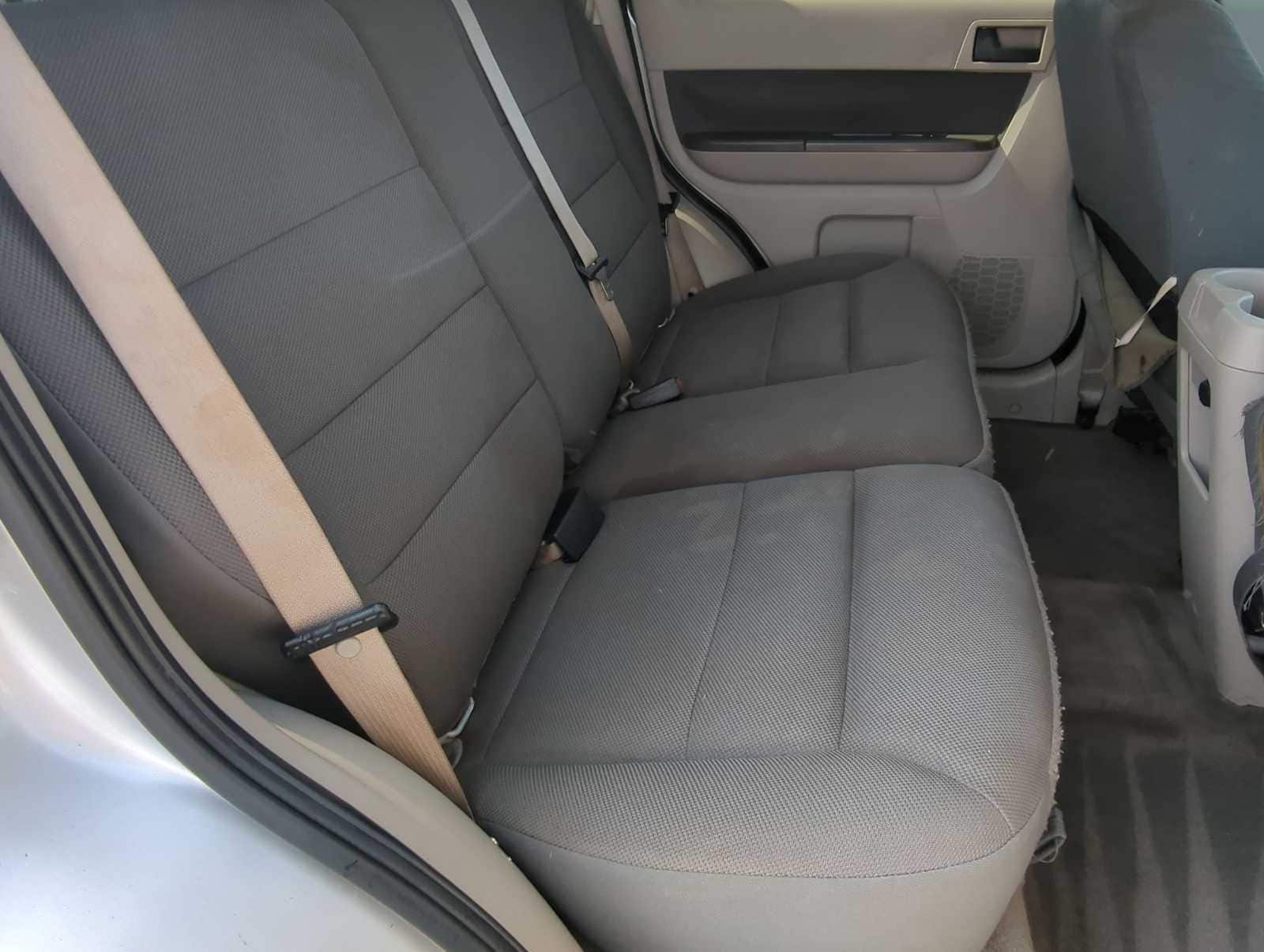 Thumbnail: 2010 Ford Escape - 19