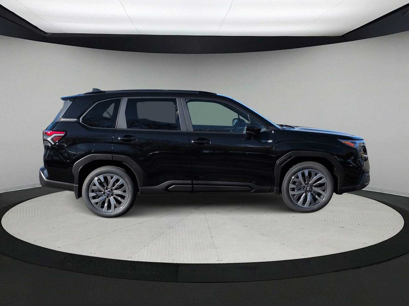 Thumbnail: 2025 Subaru Forester - 9