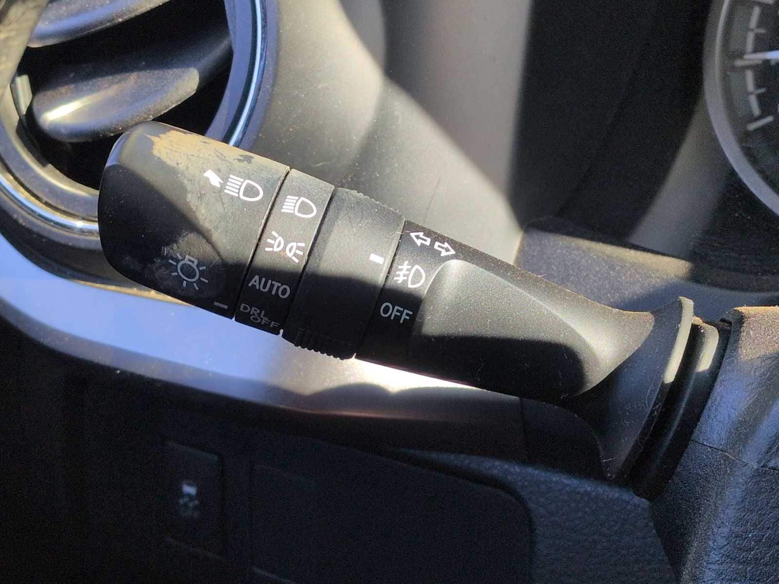 Thumbnail: 2022 Toyota Tacoma - 13