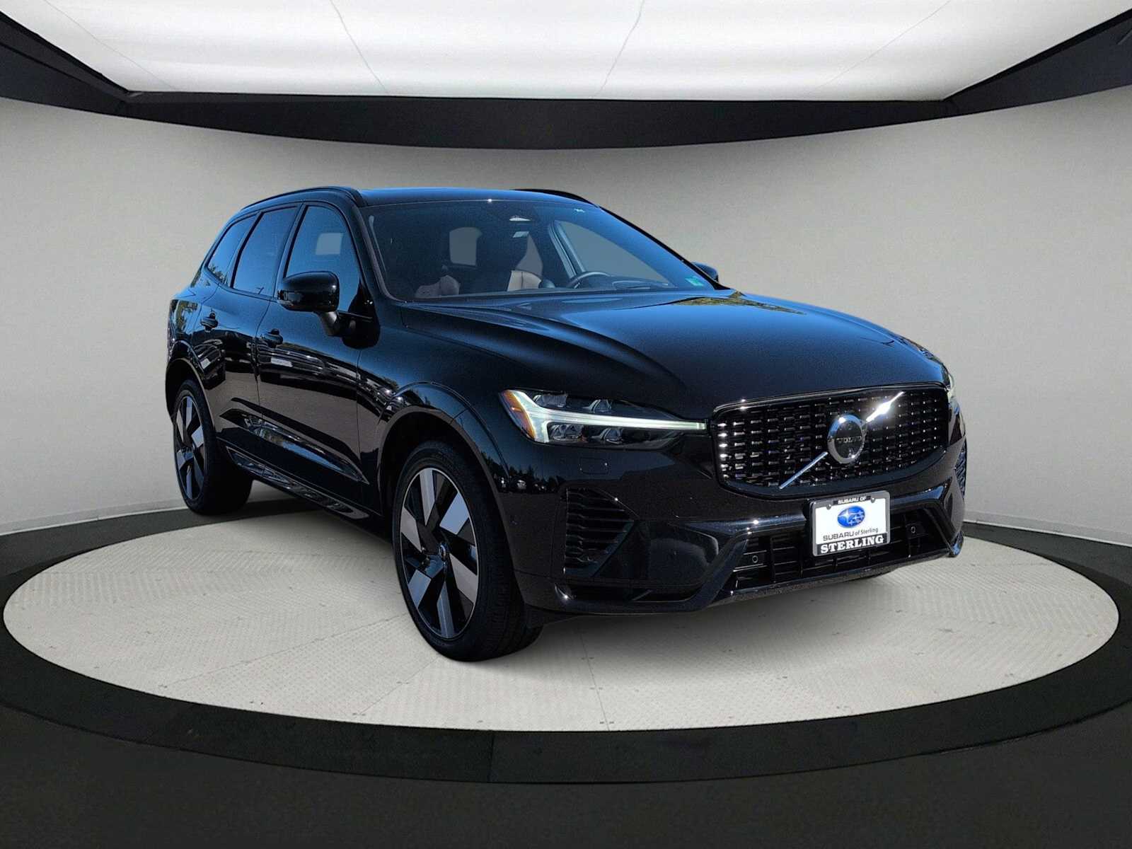 Thumbnail: 2025 Volvo XC60 - 2