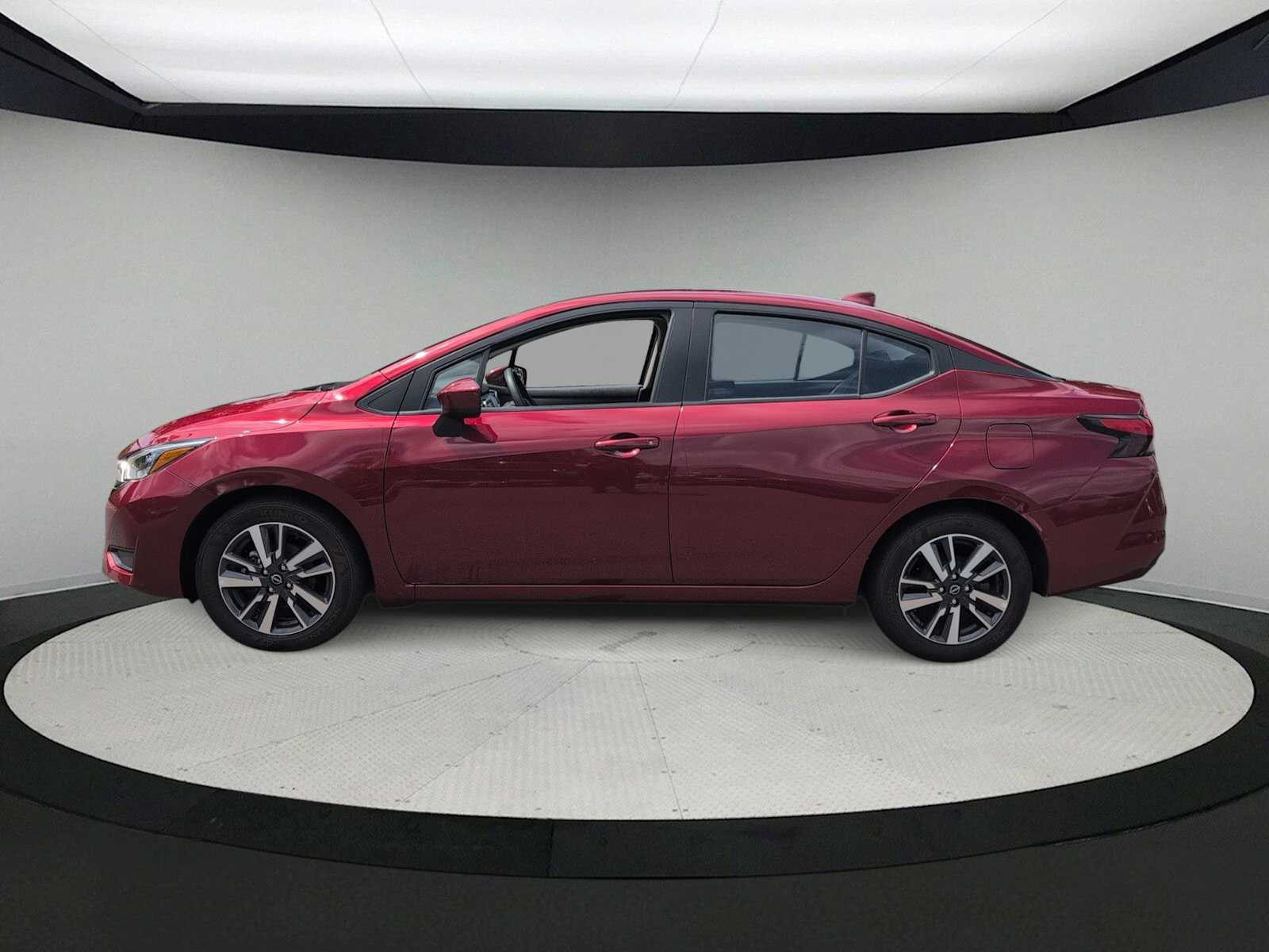 2025 Nissan Versa Sedan SV - Photo 5