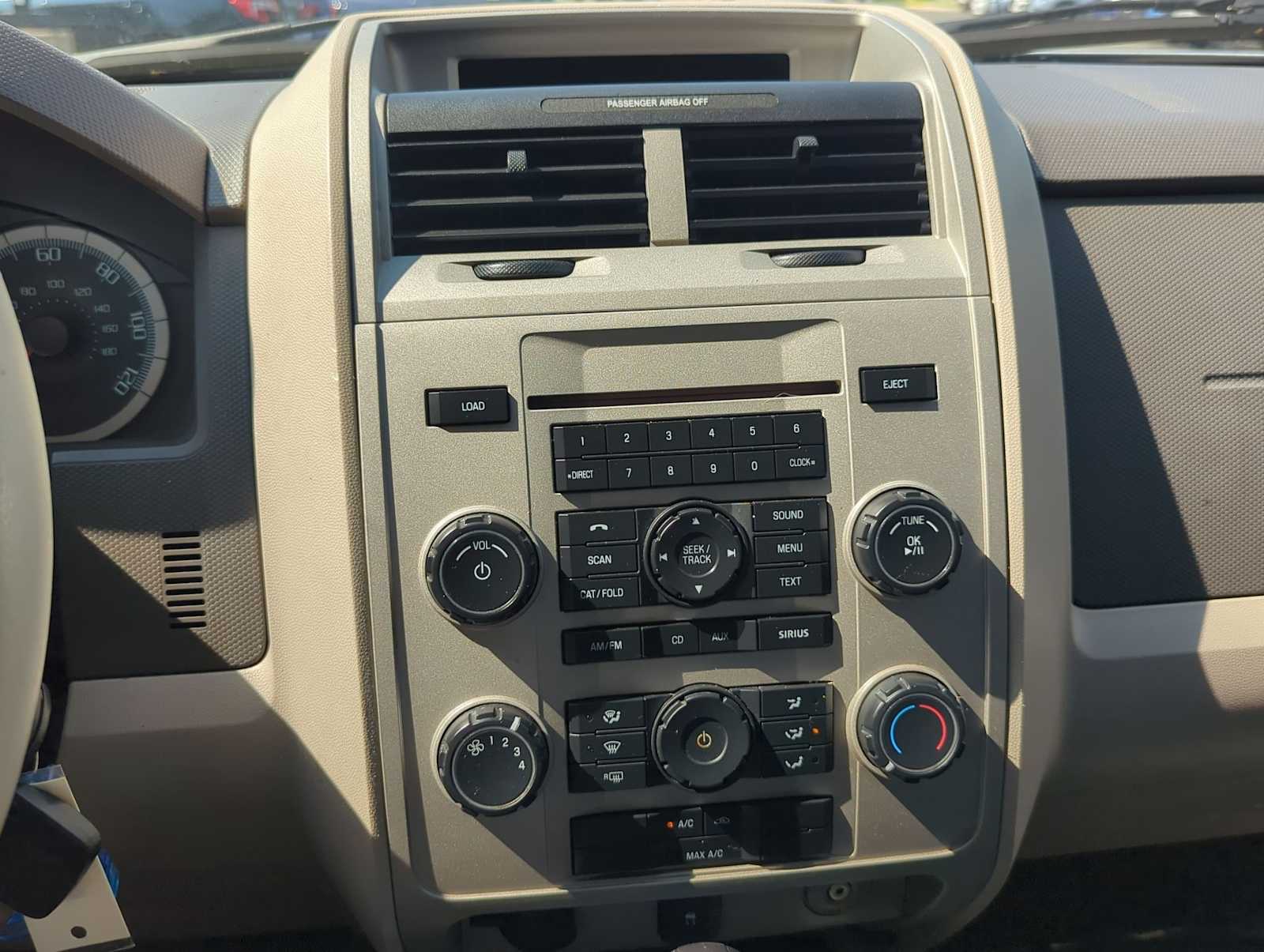 Thumbnail: 2010 Ford Escape - 26