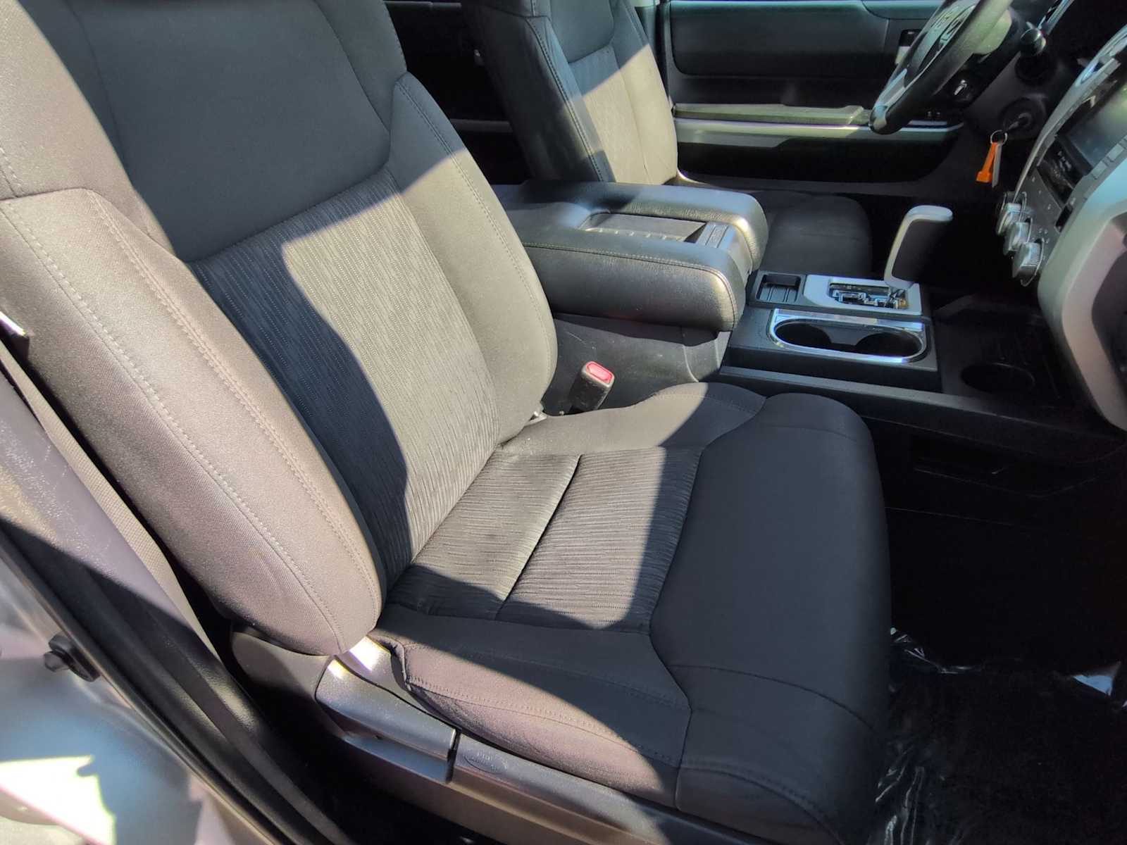 Thumbnail: 2020 Toyota Tundra - 22