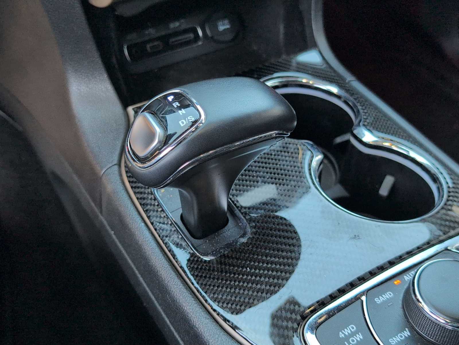 Thumbnail: 2015 Jeep Grand Cherokee - 29