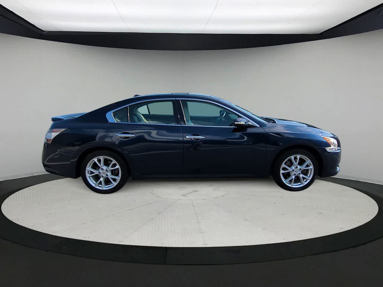 Thumbnail: 2014 Nissan Maxima - 9