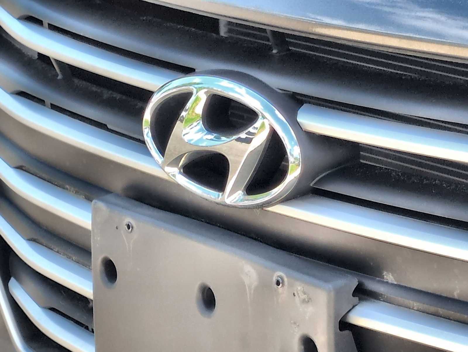 Thumbnail: 2018 Hyundai Elantra - 12