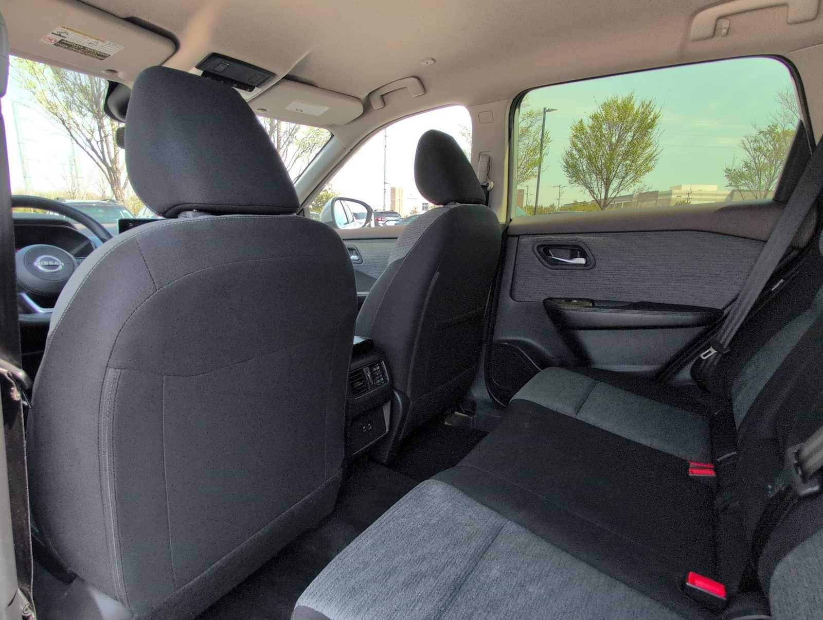 Thumbnail: 2023 Nissan Rogue - 18