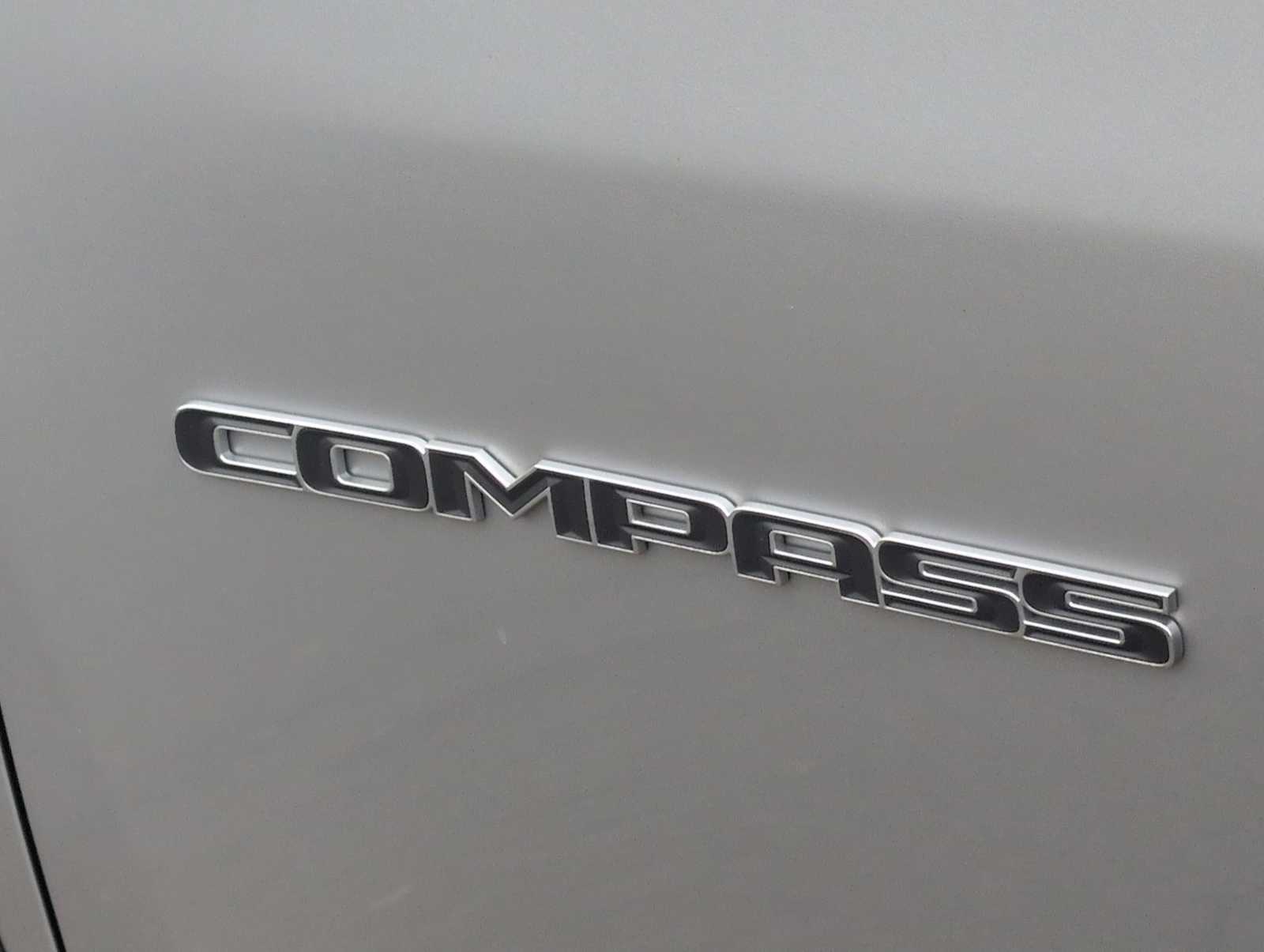 Thumbnail: 2019 Jeep Compass - 13
