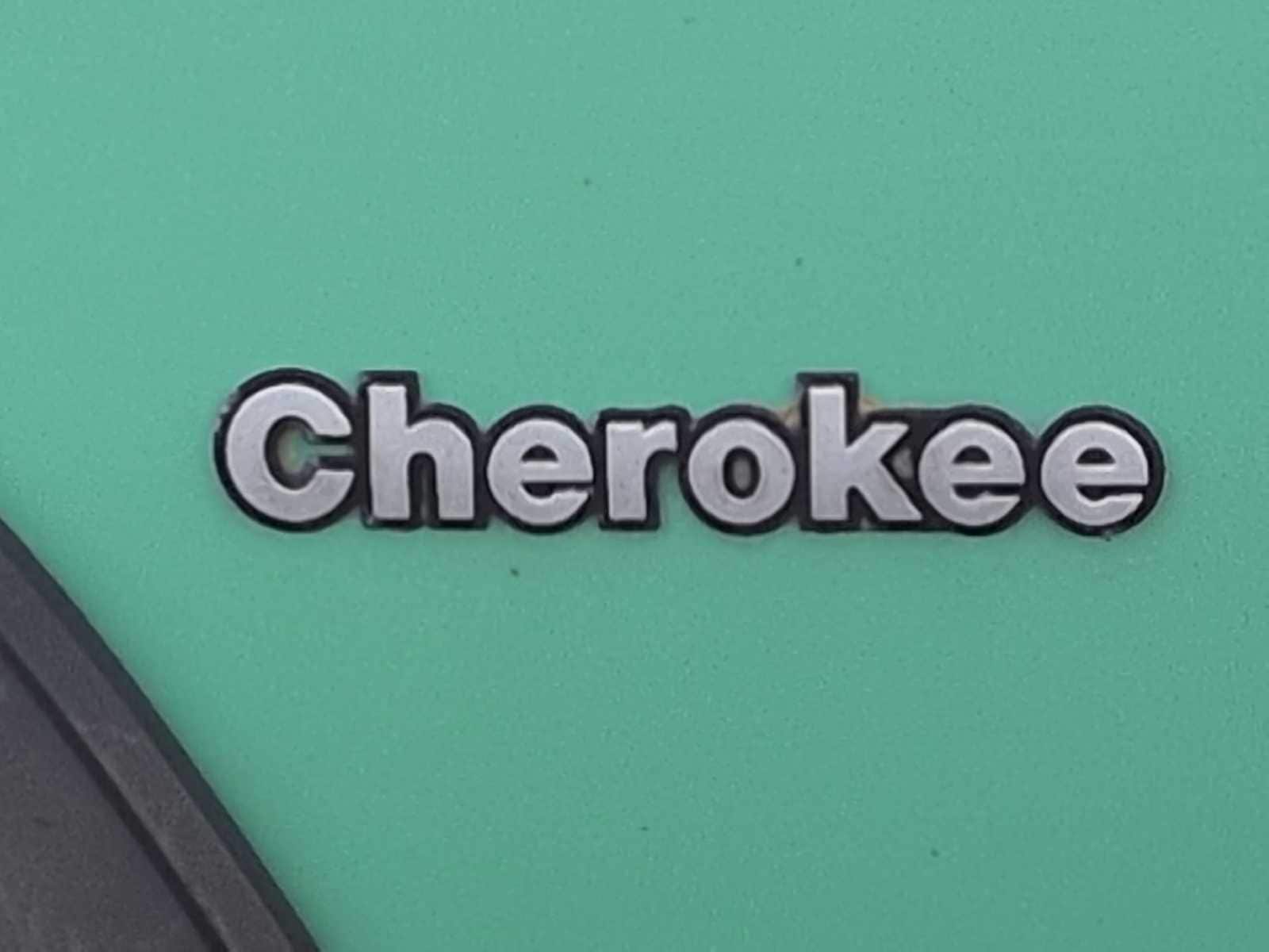 Thumbnail: 1994 Jeep Cherokee - 13