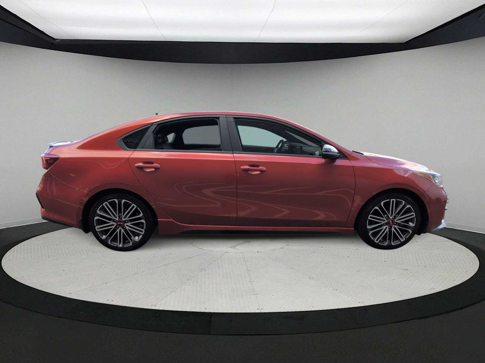 Thumbnail: 2020 Kia Forte - 9