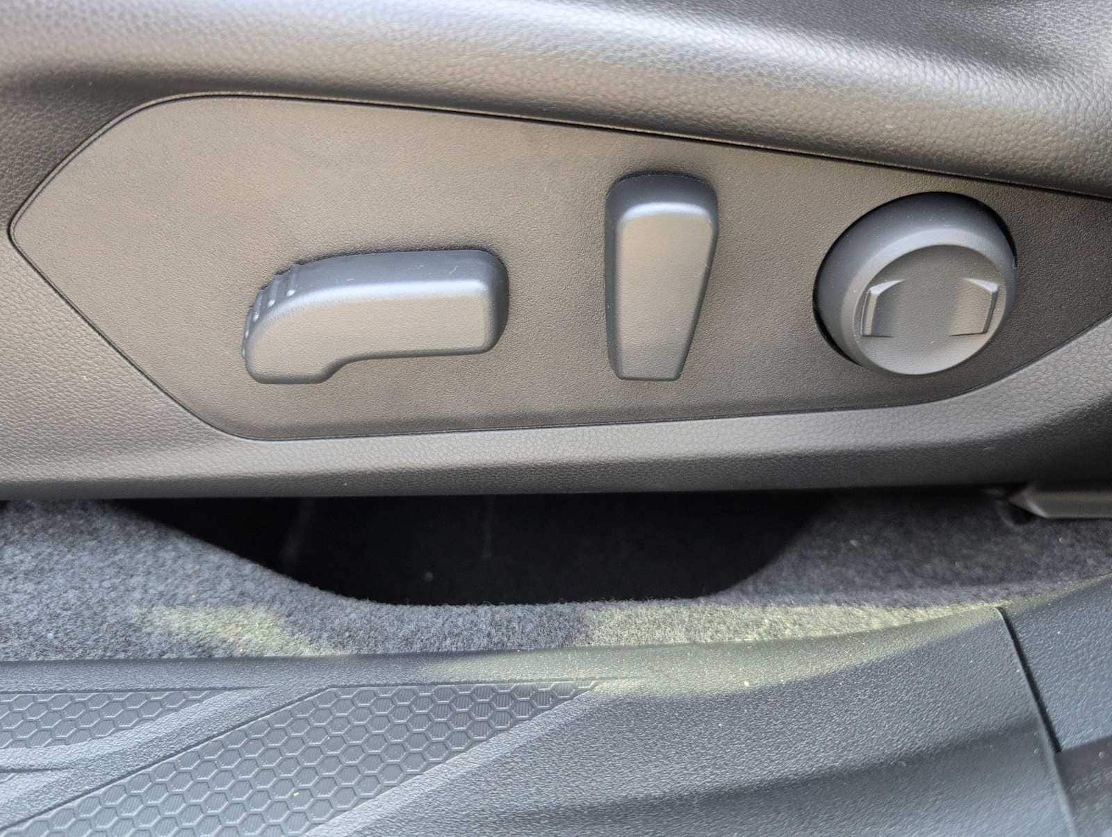 Thumbnail: 2026 Subaru Outback - 17