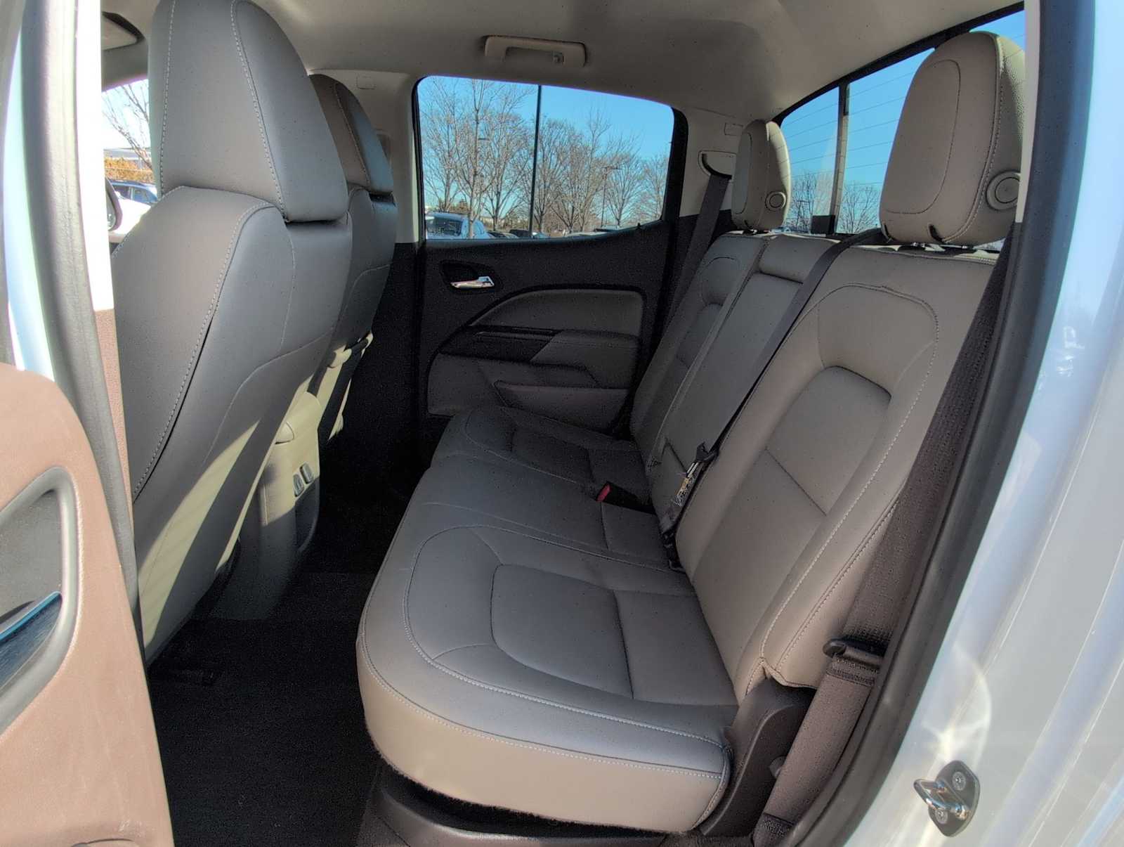 Thumbnail: 2016 GMC Canyon - 20