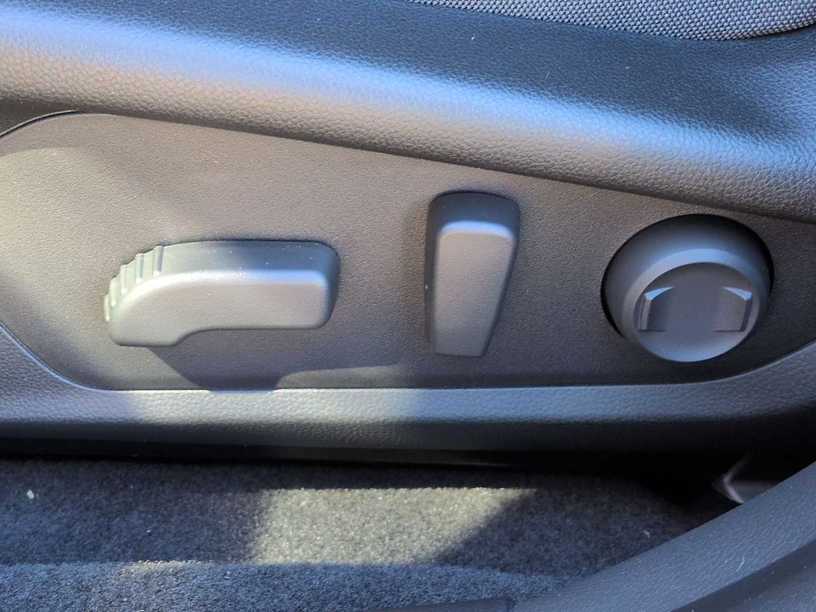 Thumbnail: 2025 Subaru Crosstrek - 18