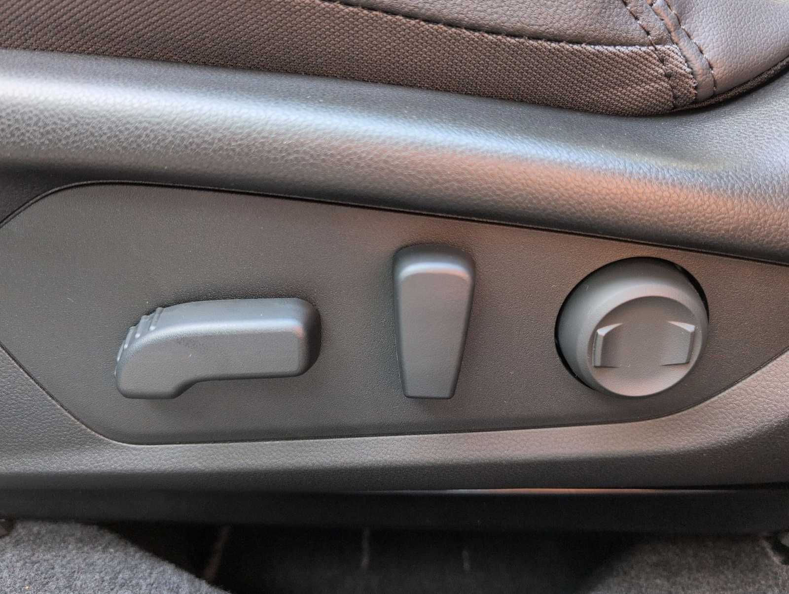 Thumbnail: 2026 Subaru Outback - 17