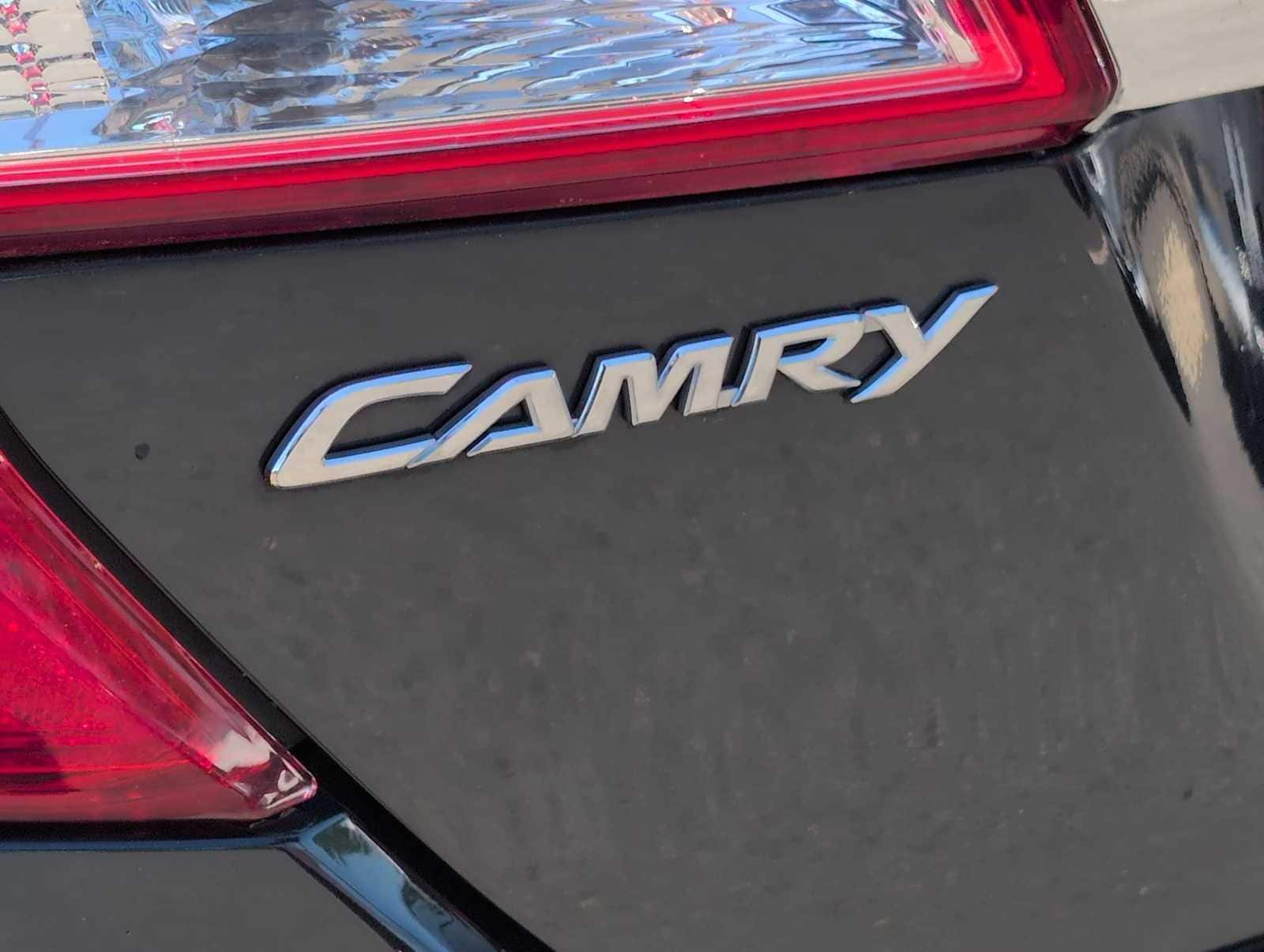 Thumbnail: 2012 Toyota Camry - 13