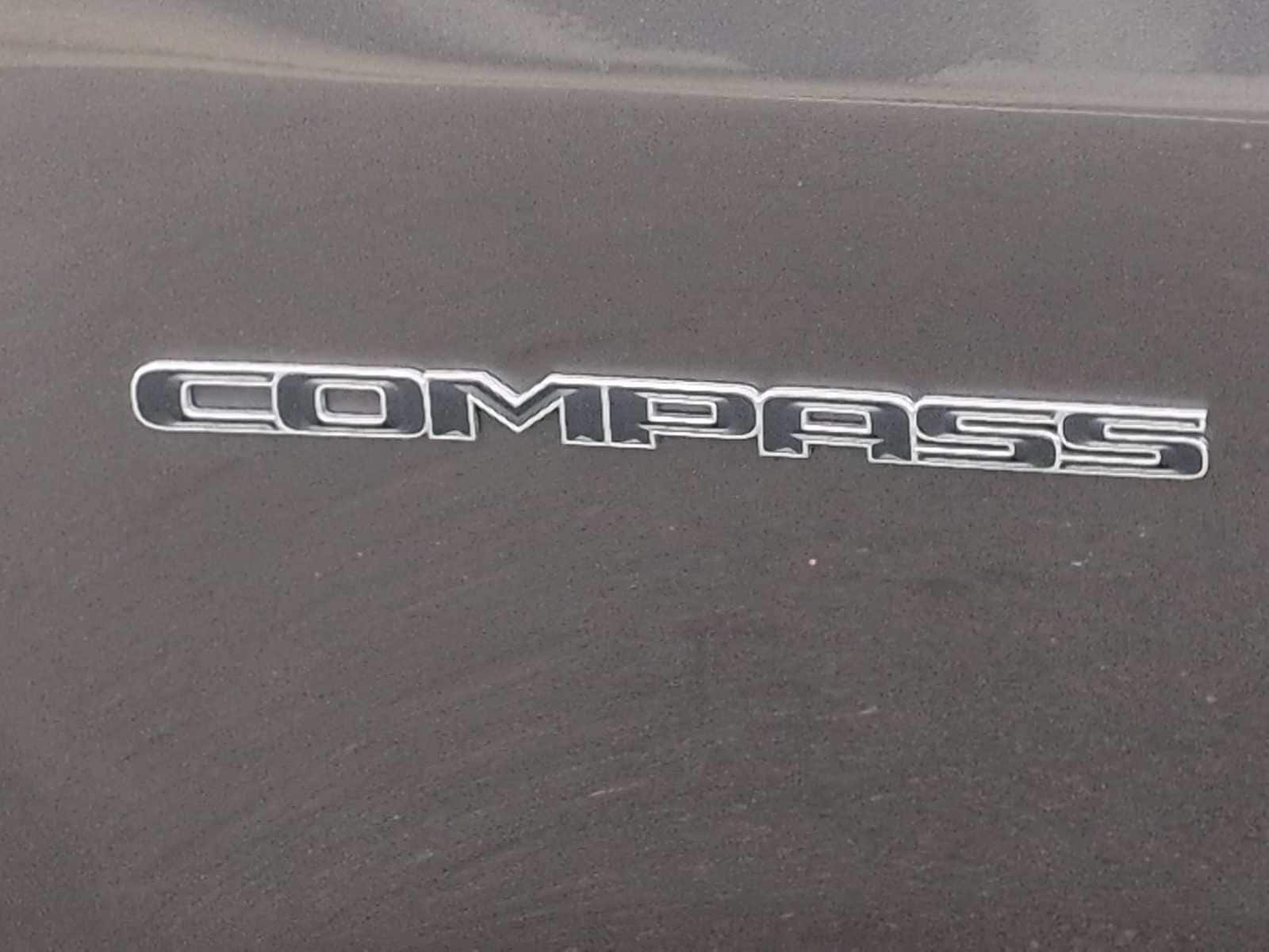 Thumbnail: 2019 Jeep Compass - 13