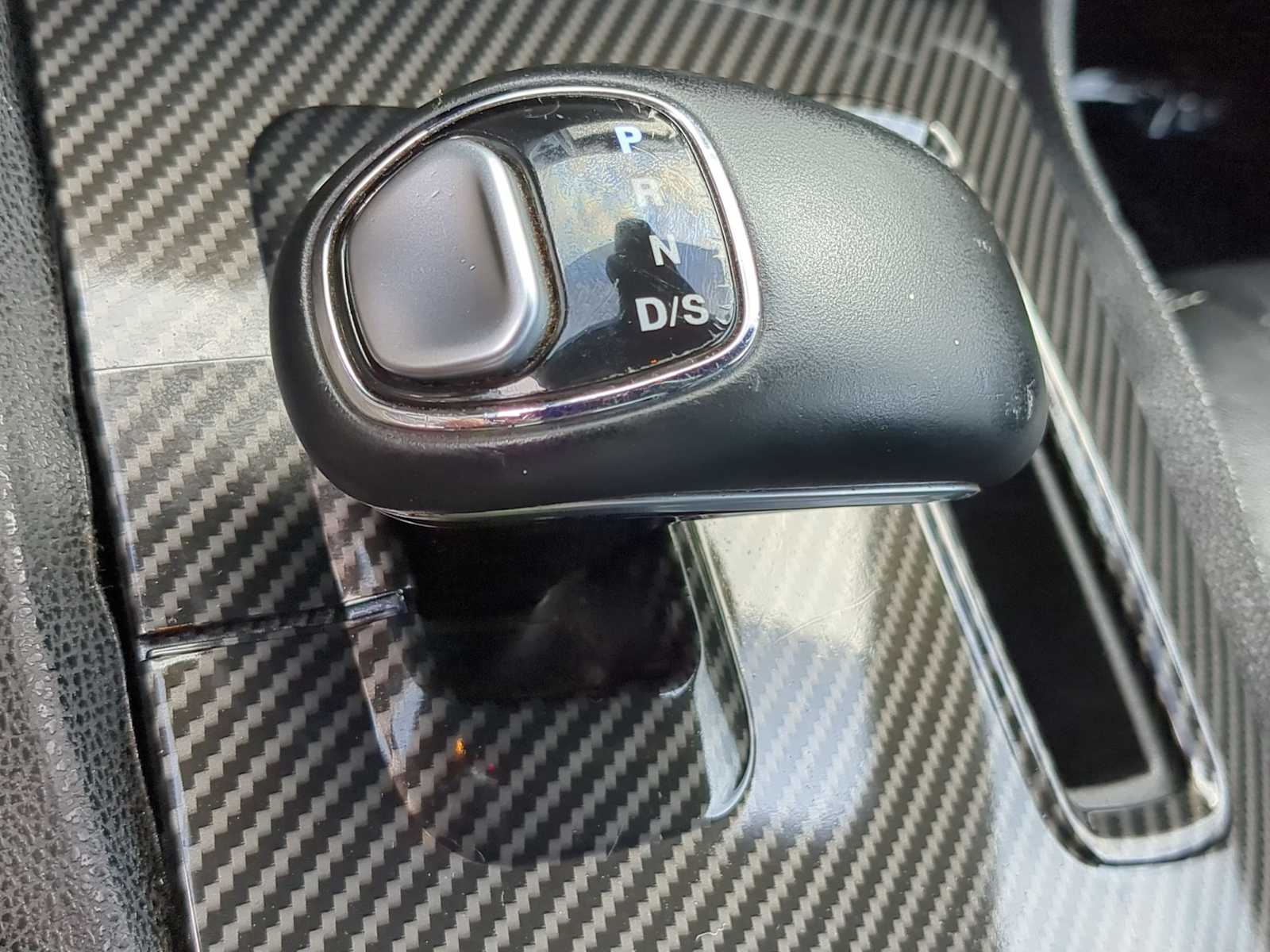 Thumbnail: 2014 Chrysler 300 - 32