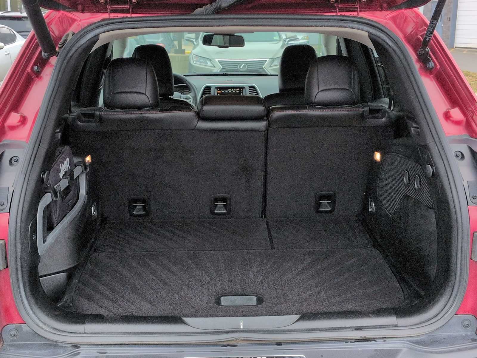 Thumbnail: 2015 Jeep Cherokee - 36