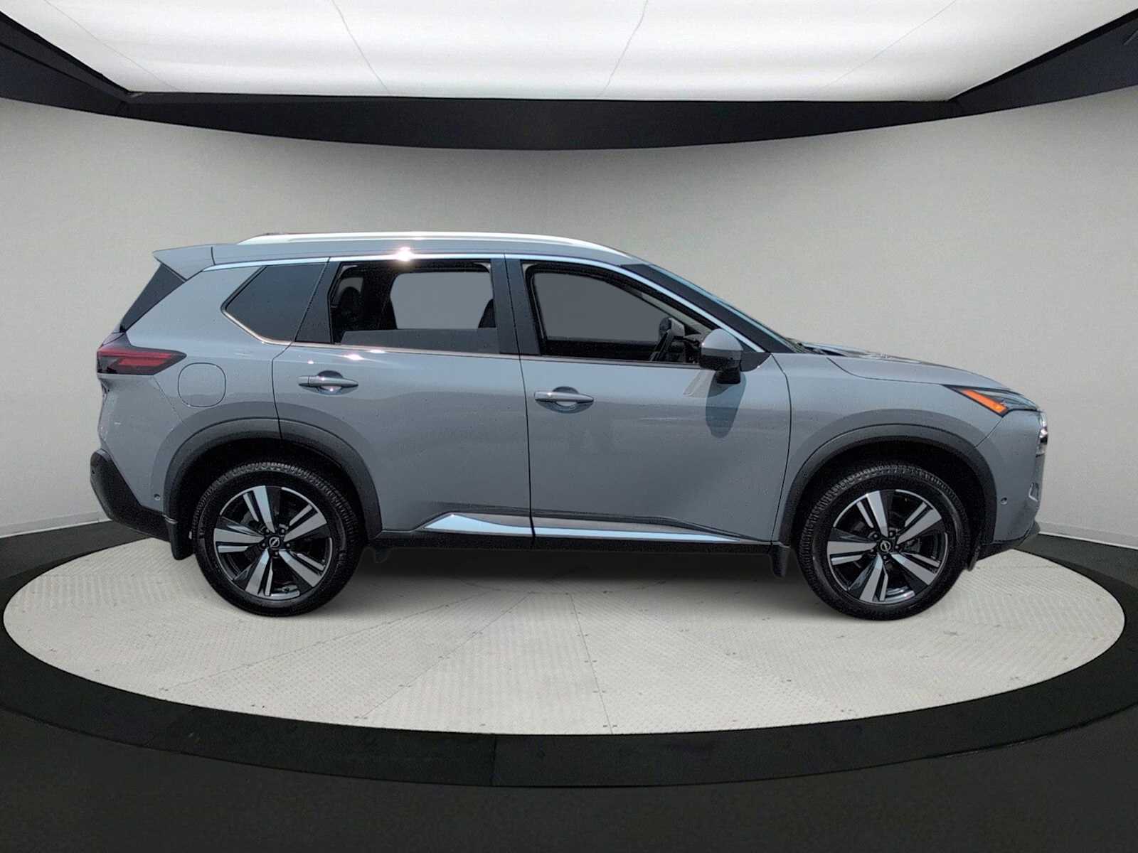 2022 Nissan Rogue SL - Photo 9