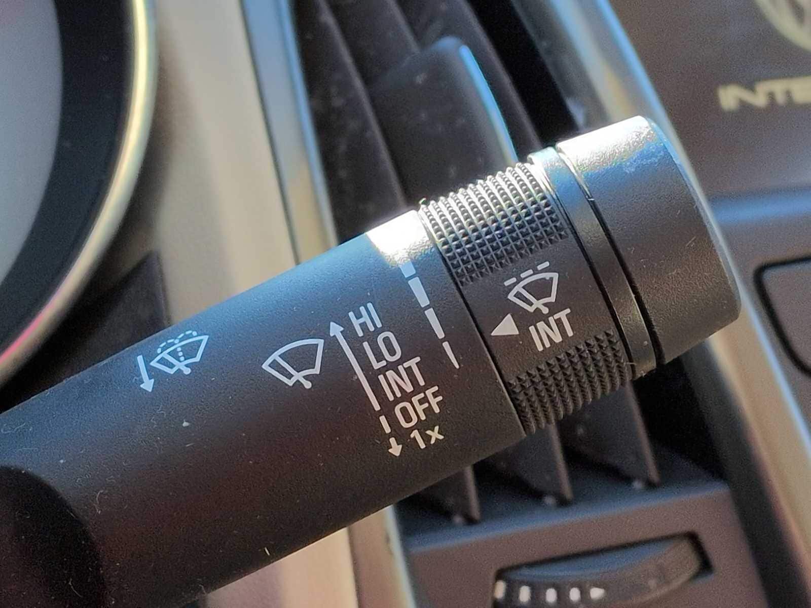 Thumbnail: 2016 Buick Verano - 27