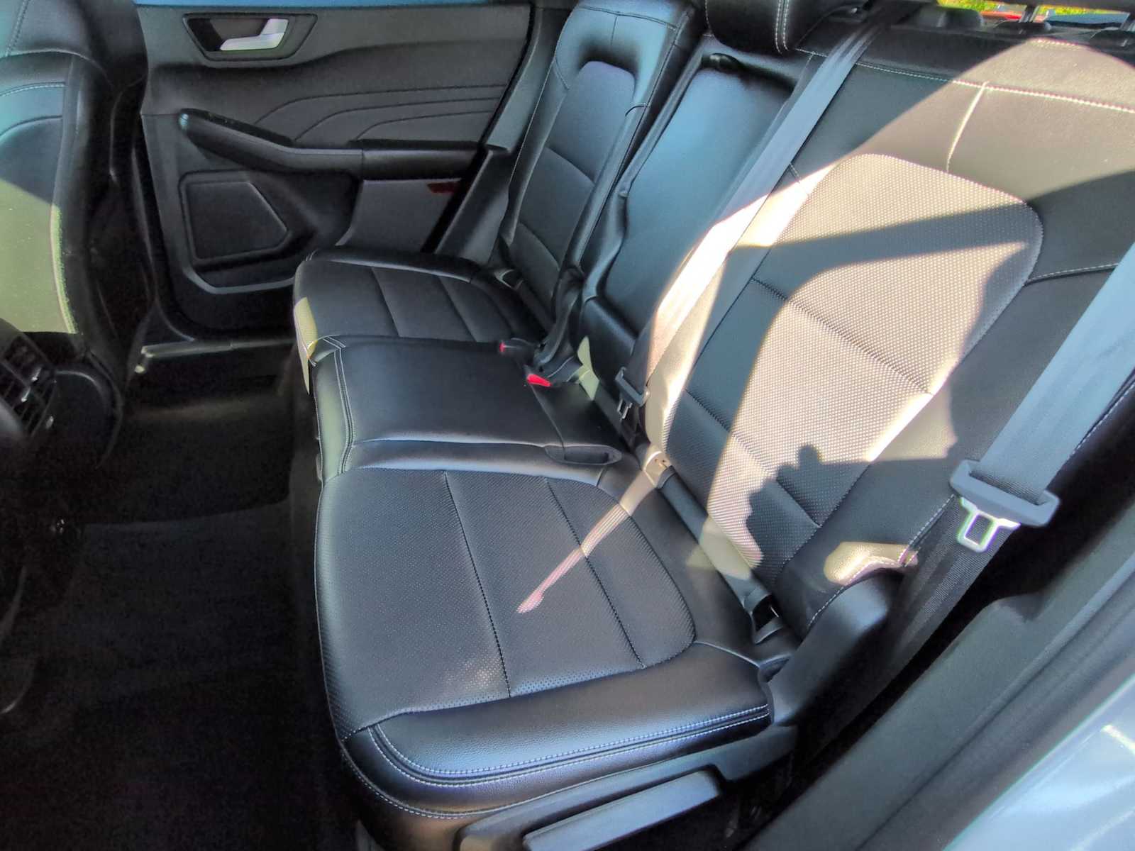 Thumbnail: 2022 Ford Escape - 20