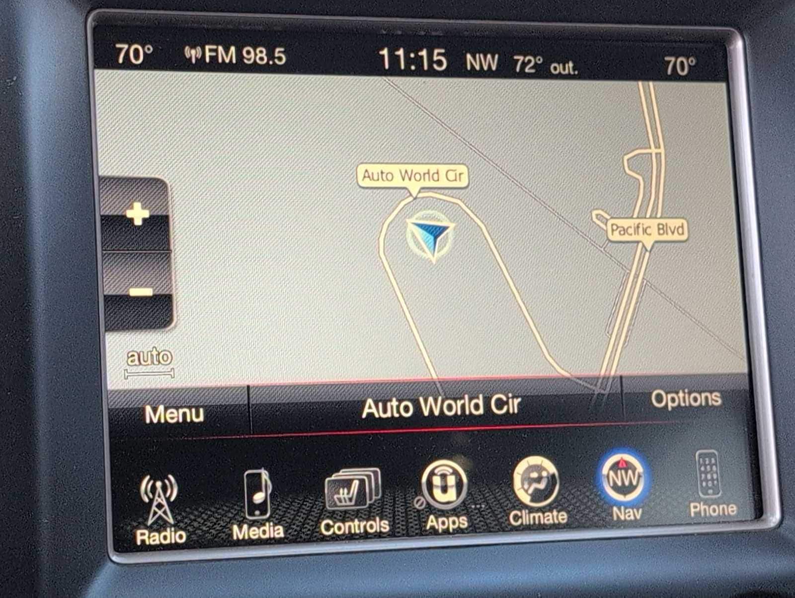 Thumbnail: 2015 Jeep Grand Cherokee - 27