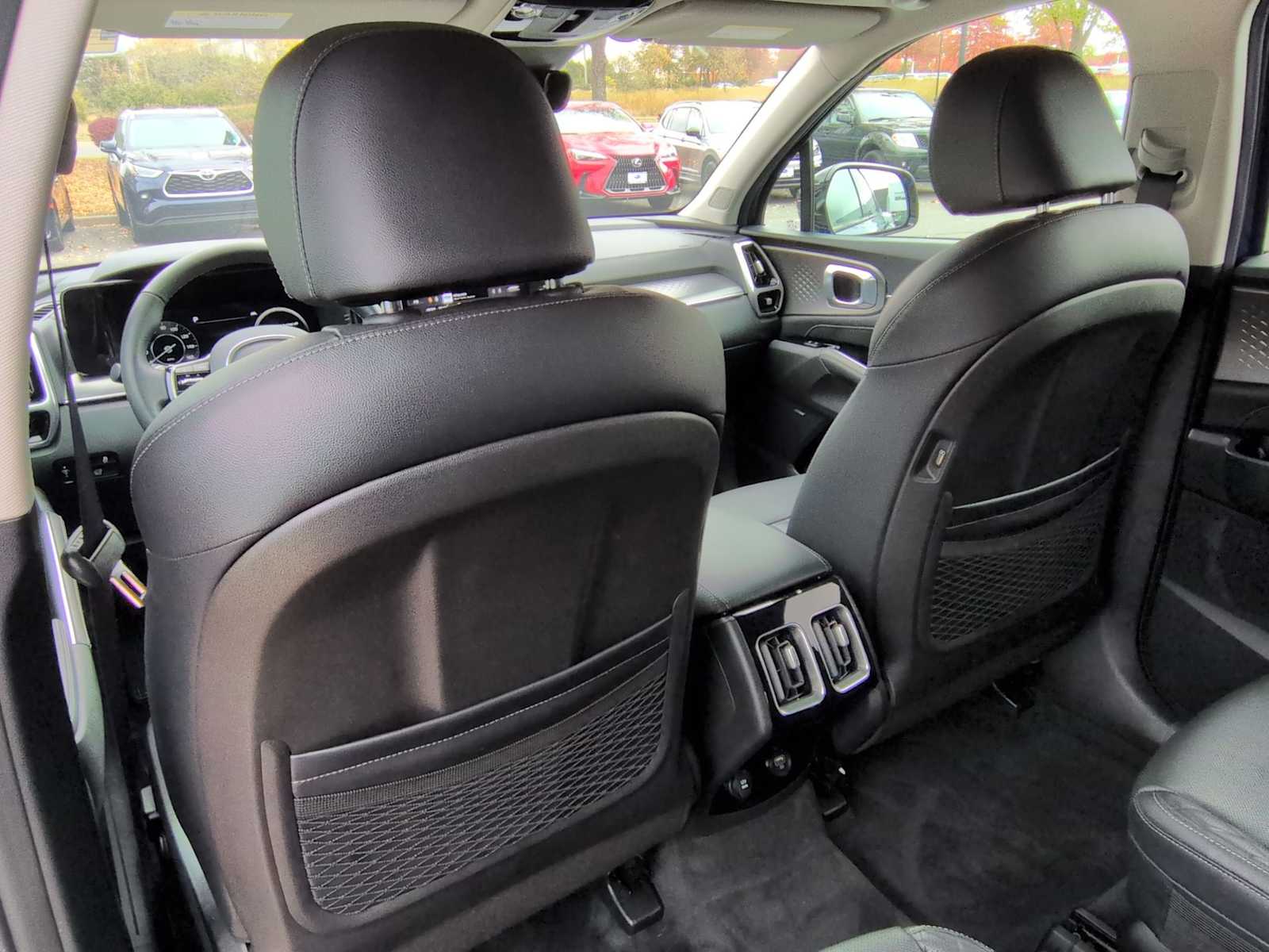 Thumbnail: 2021 Kia Sorento - 19