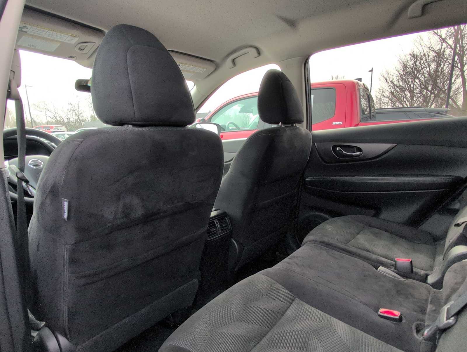 Thumbnail: 2014 Nissan Rogue - 17