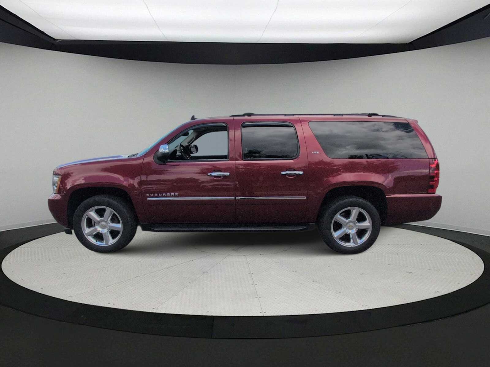 Thumbnail: 2011 Chevrolet Suburban - 5