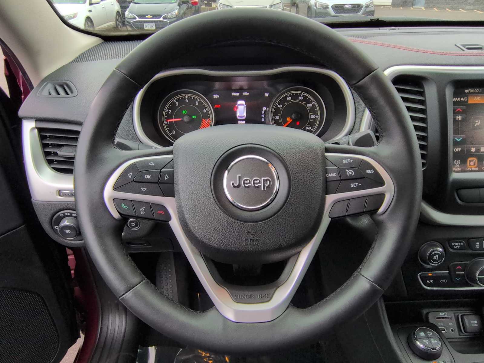 Thumbnail: 2015 Jeep Cherokee - 24