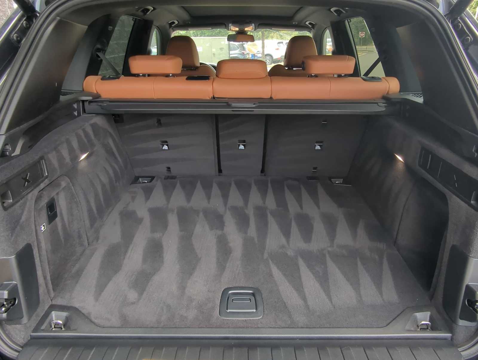 Thumbnail: 2022 BMW X5 - 35