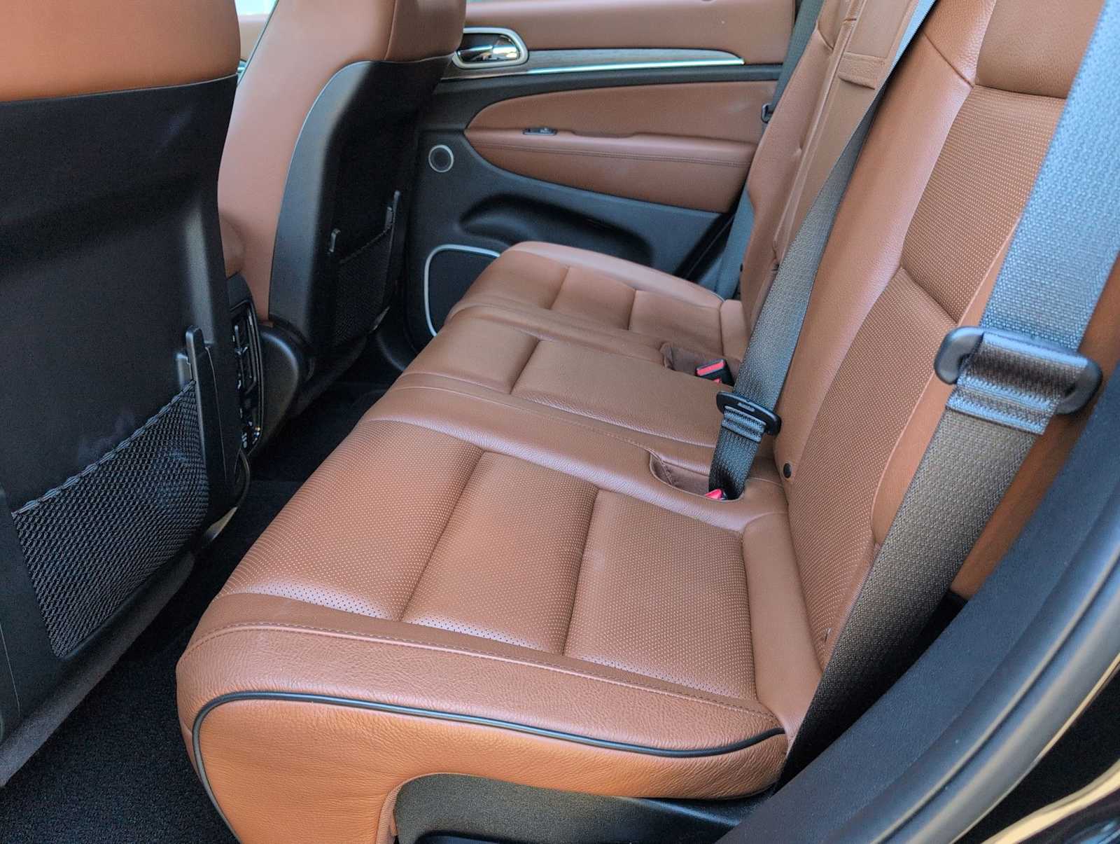 Thumbnail: 2020 Jeep Grand Cherokee - 19