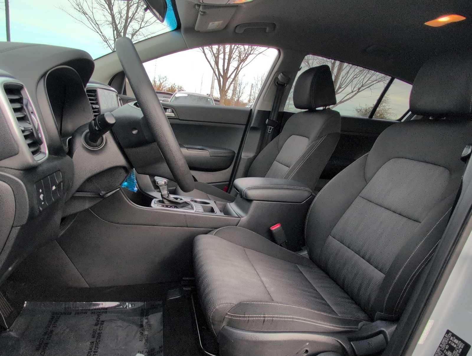 Thumbnail: 2020 Kia Sportage - 17