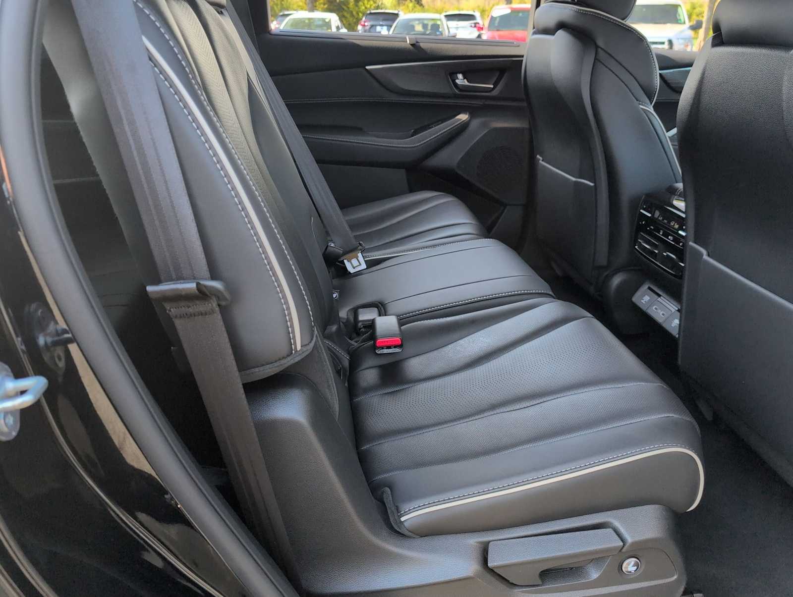 Thumbnail: 2023 Acura MDX - 20