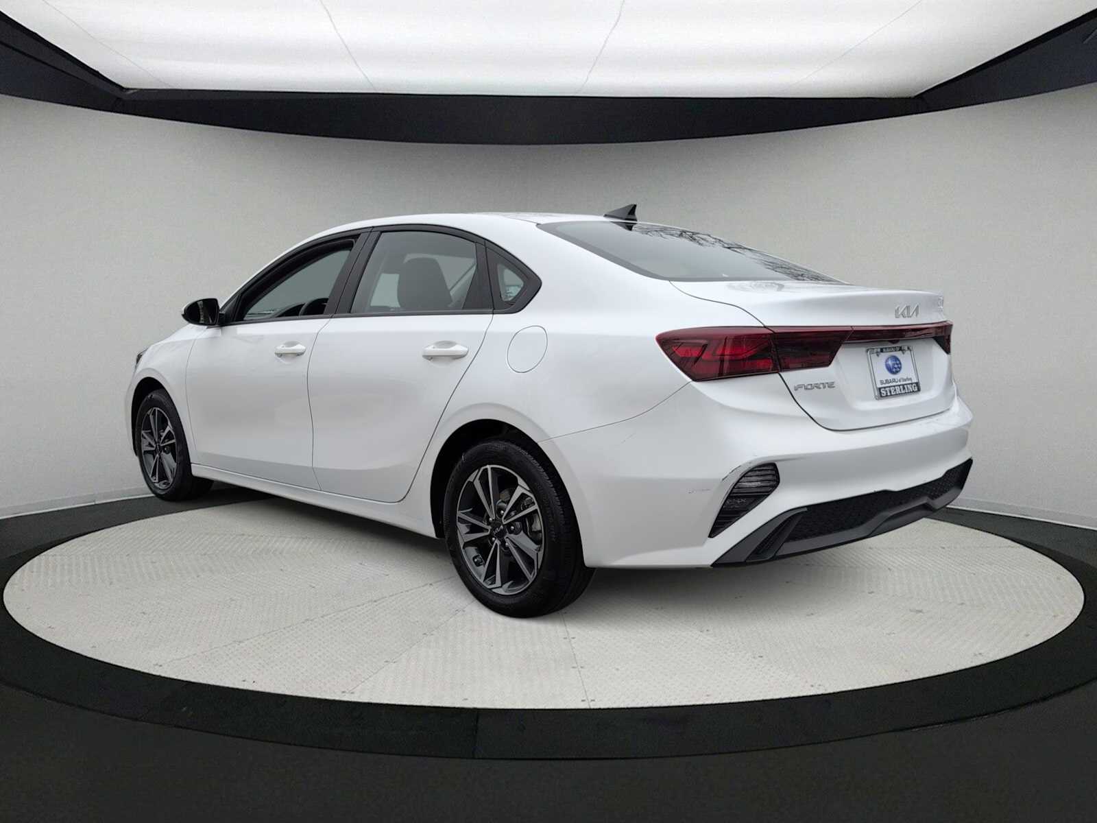 Thumbnail: 2024 Kia Forte - 6