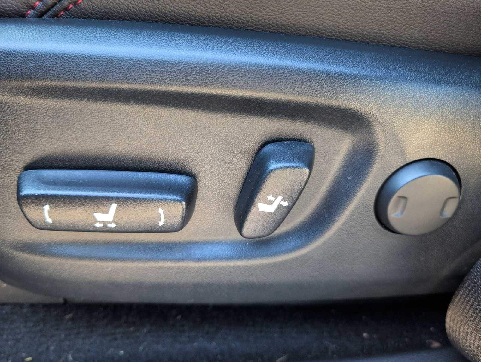 Thumbnail: 2022 Toyota 4Runner - 17