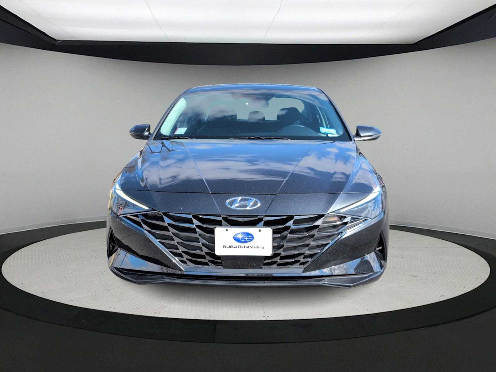 Thumbnail: 2023 Hyundai Elantra - 3