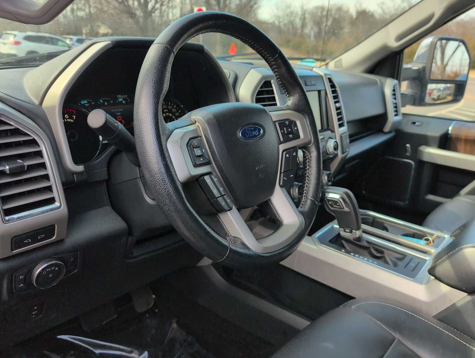 Thumbnail: 2015 Ford F-150 - 10