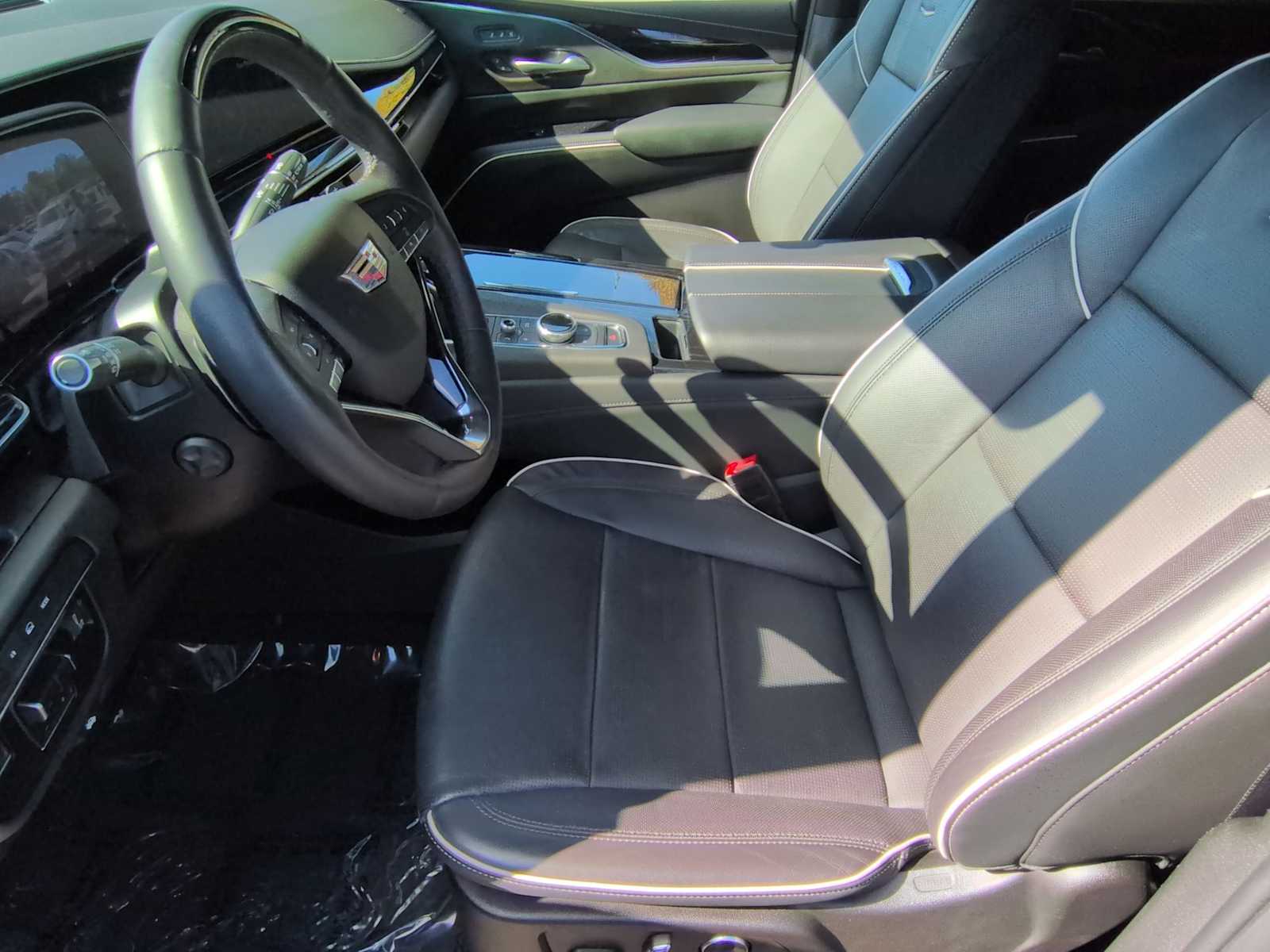 Thumbnail: 2024 Cadillac Escalade - 10