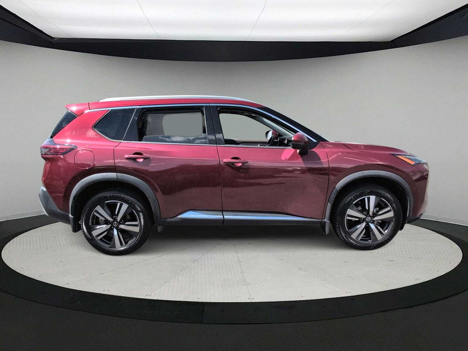 Thumbnail: 2021 Nissan Rogue - 9