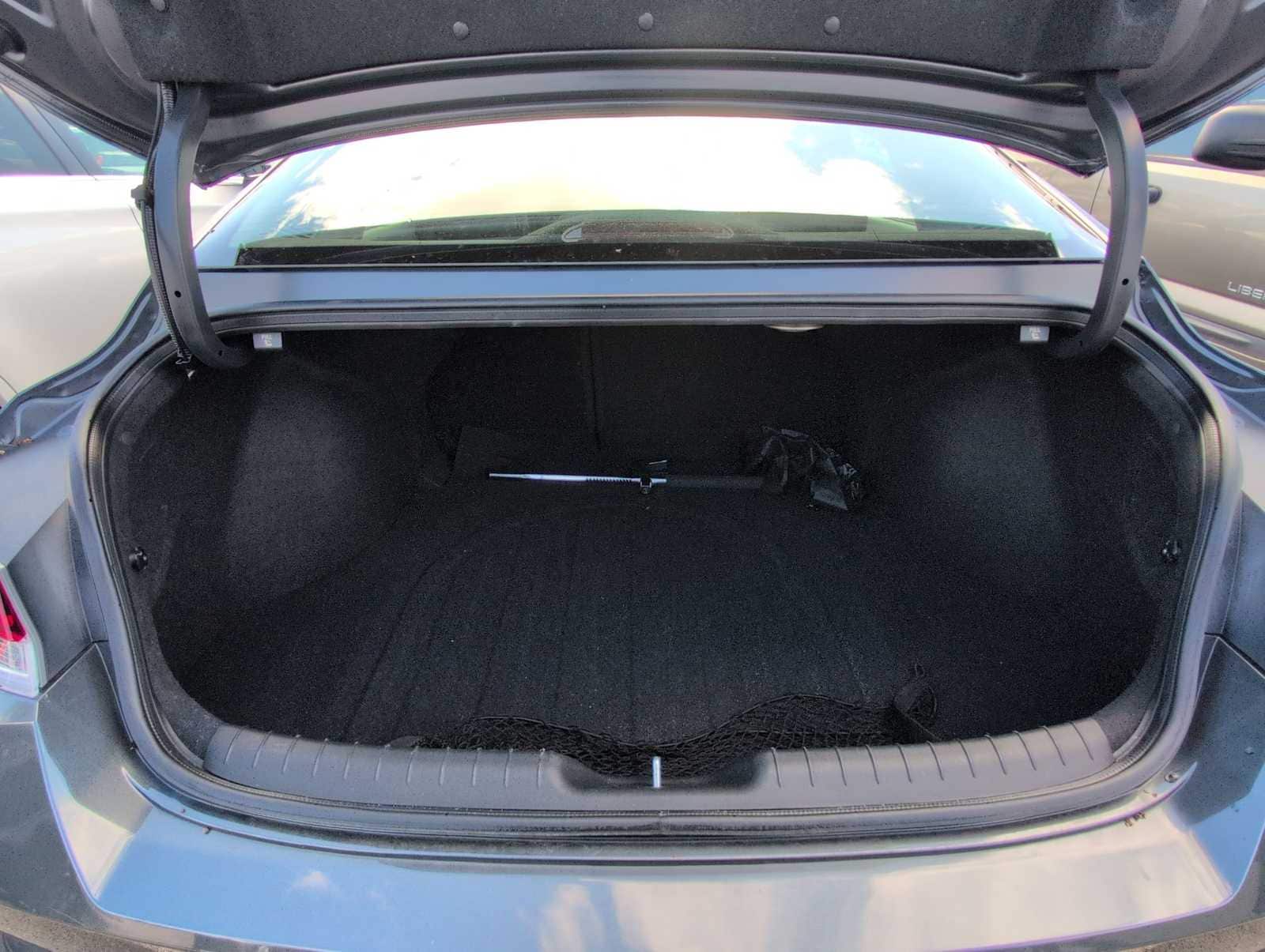 Thumbnail: 2023 Hyundai Elantra - 33