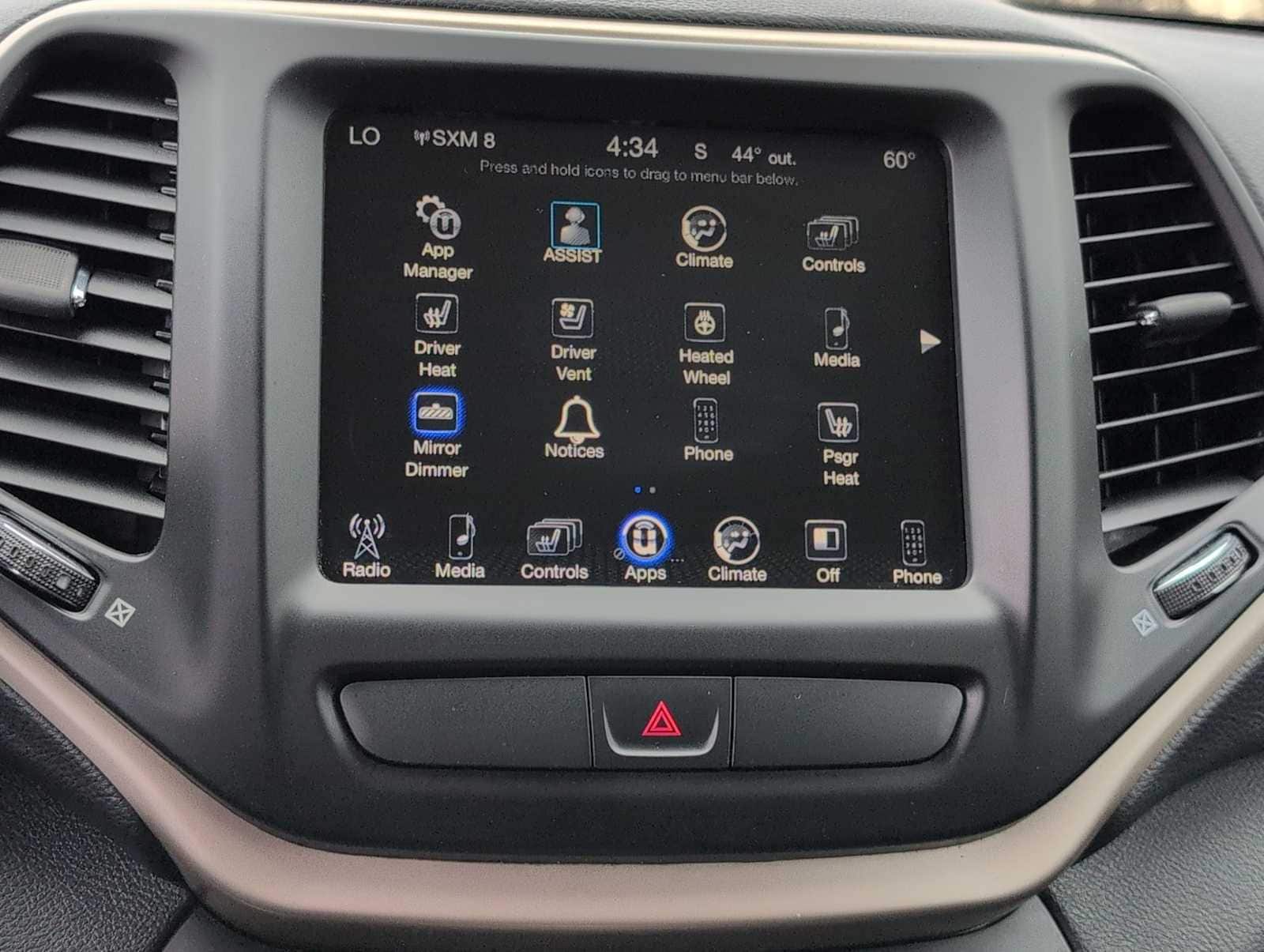 Thumbnail: 2015 Jeep Cherokee - 28