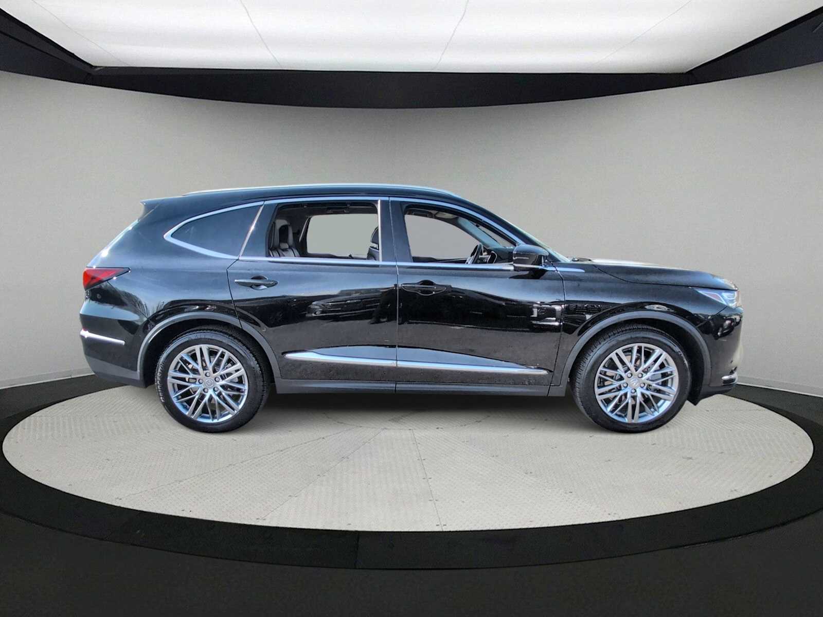 Thumbnail: 2023 Acura MDX - 9