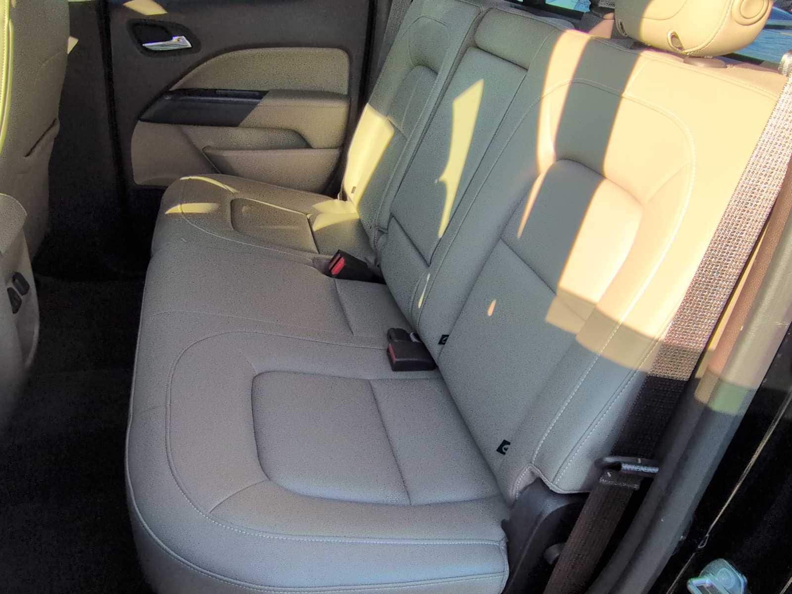 Thumbnail: 2017 GMC Canyon - 20