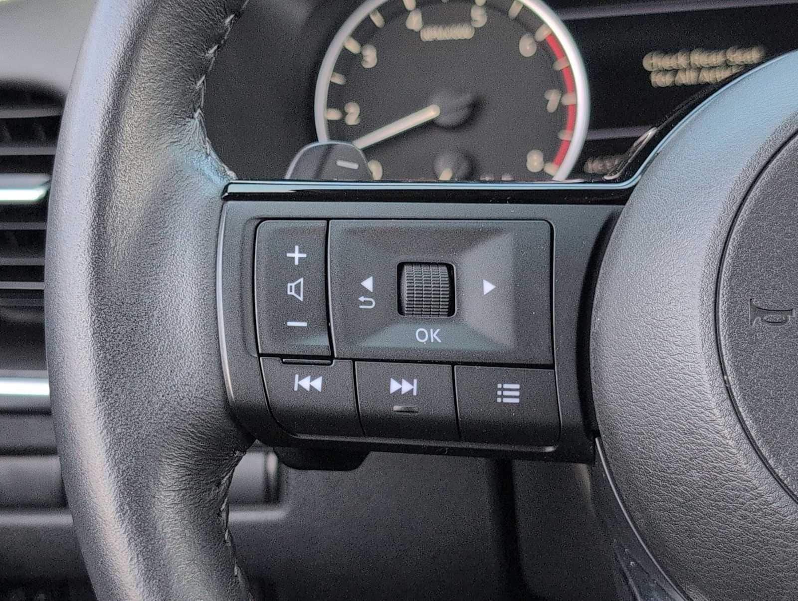 Thumbnail: 2021 Nissan Rogue - 23