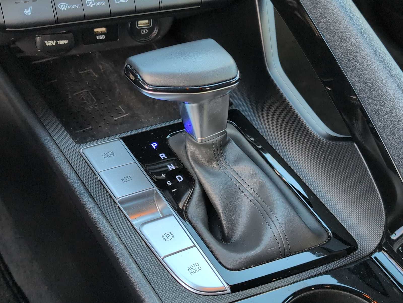 Thumbnail: 2023 Hyundai Elantra - 31